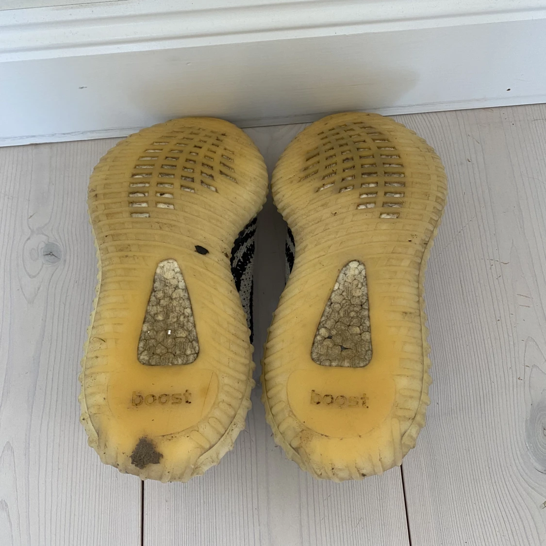 Yeezy Zebra Strl: 40 2/3 - 91