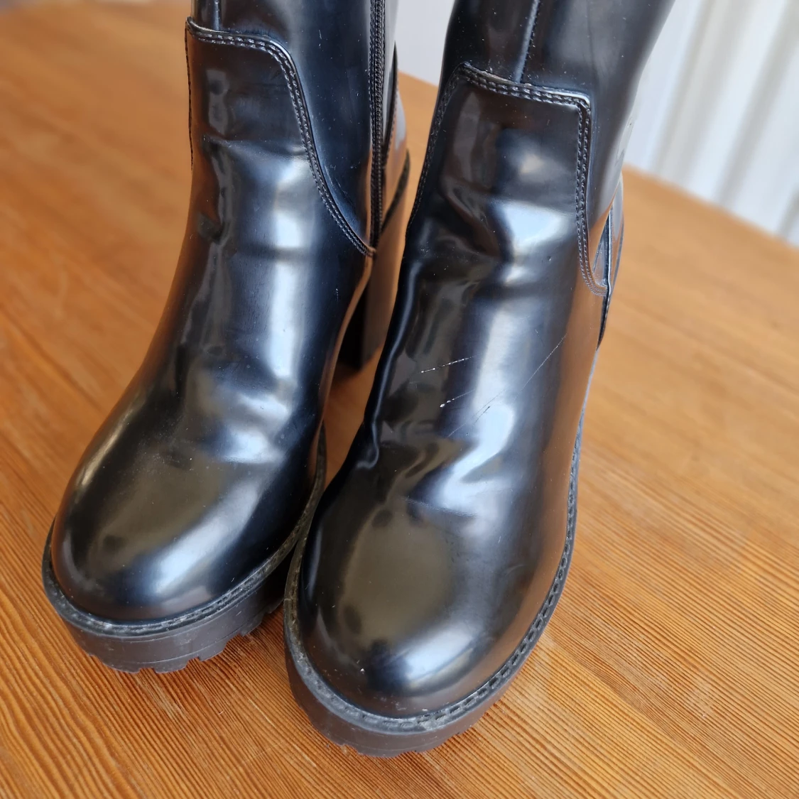 Blanka boots med klack (NYA!) - 91