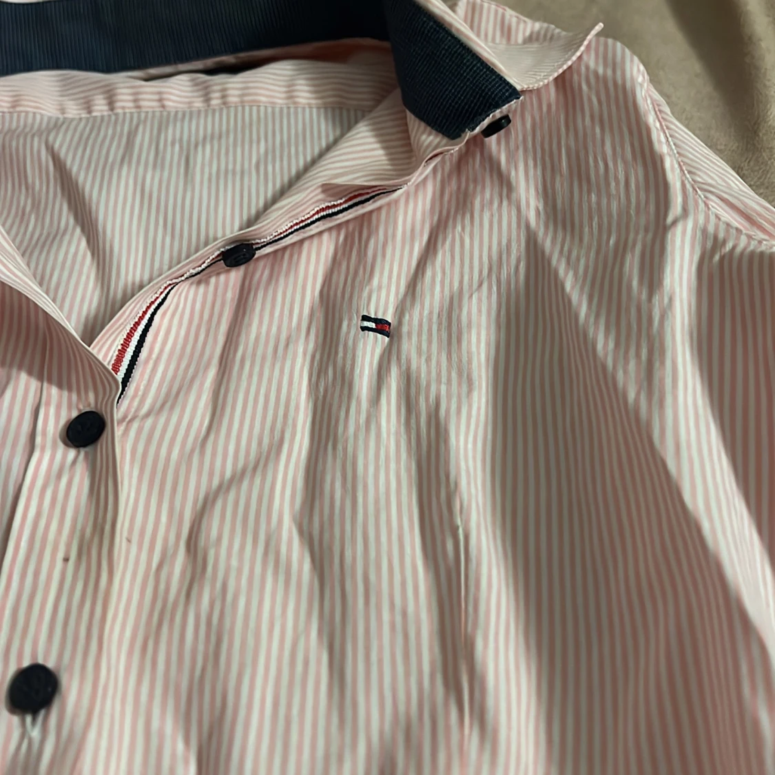 Tommy himfiger rosa skjorta - 90