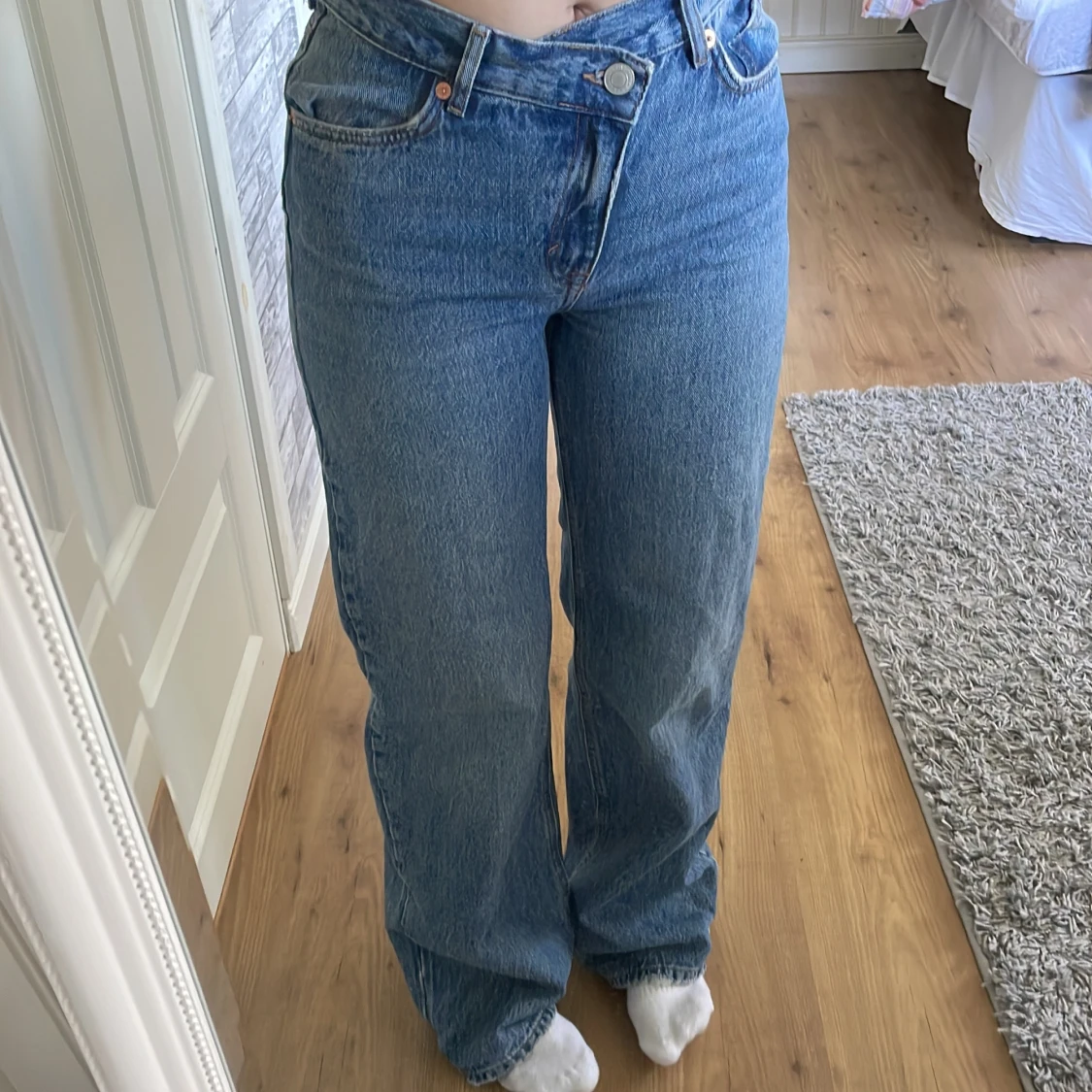 Mörkblåa jeans - 90