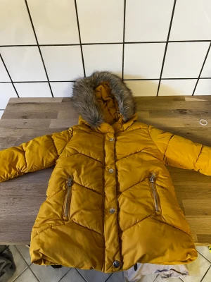 Barn Jacka  - Gul barn Jacka från h&m