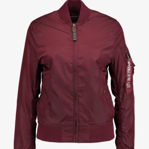 Alpha industries Bomberjacka burgundy - Burgundy / vinröd bomberjacka från alpha industries  Gott skick