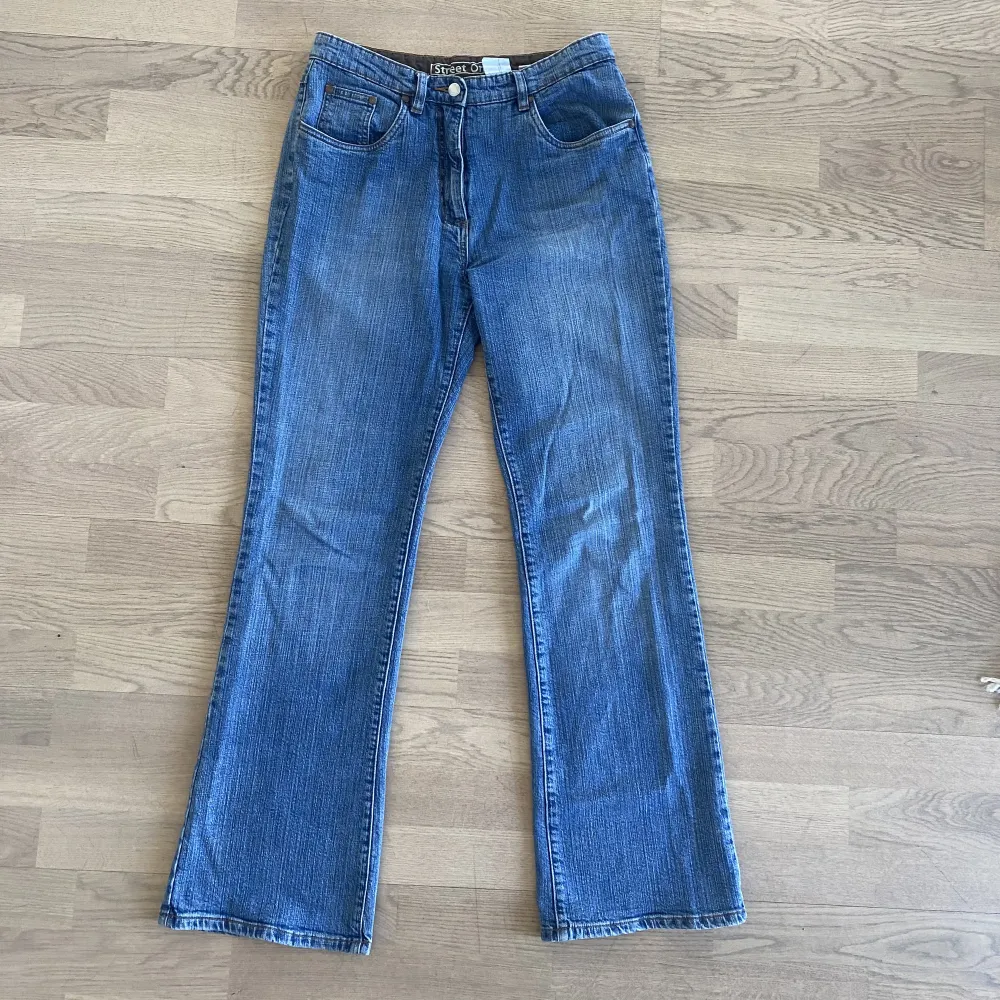 Coola jeans  Storlek: M/32  Skick: 9/10. Jeans & Byxor.