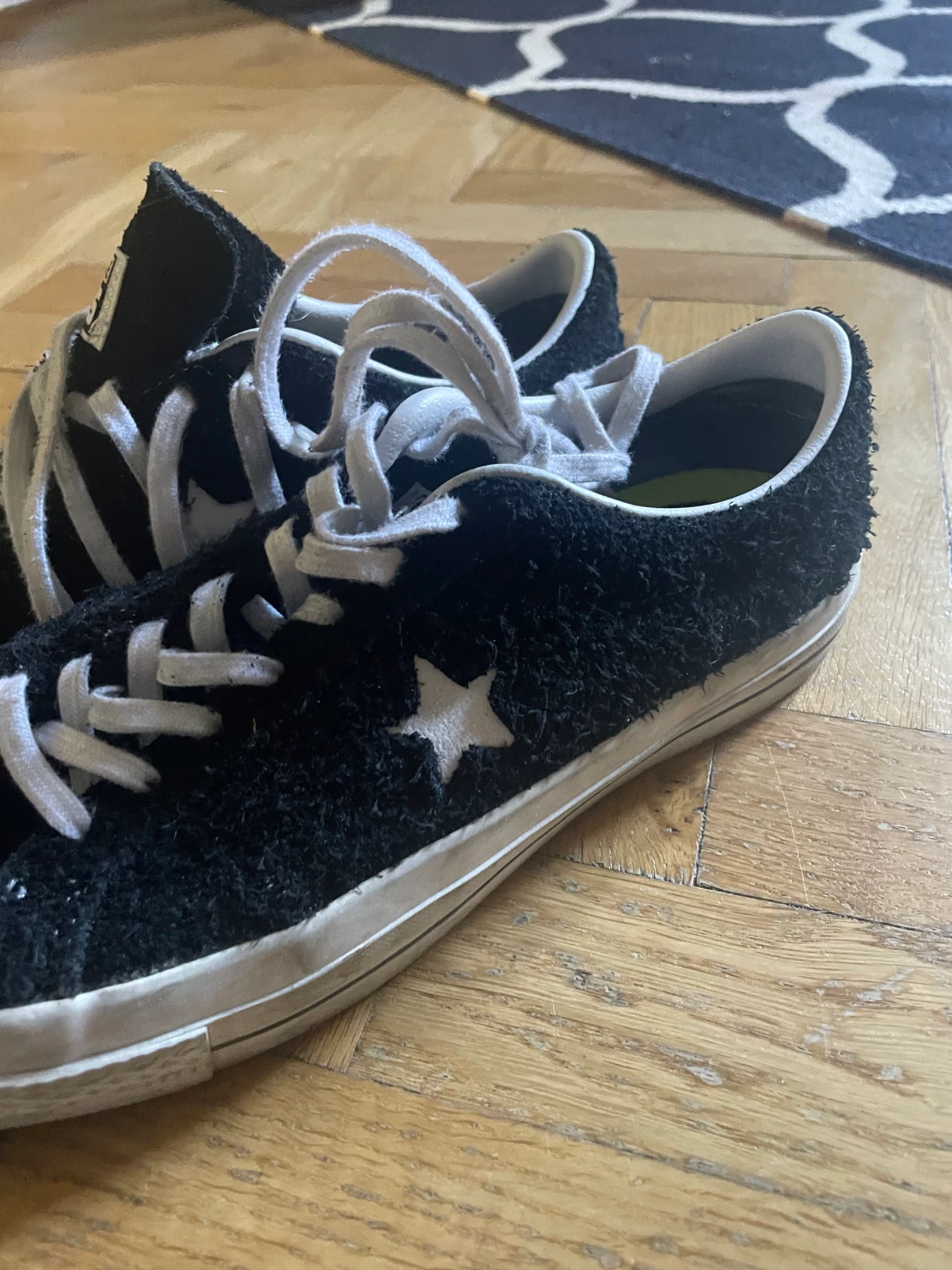 Converse one star