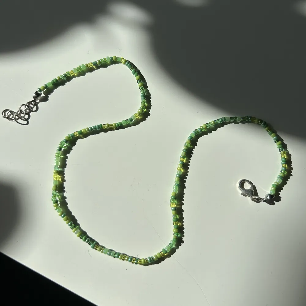 Jätte fin grön halsband för endast 40kr ink frakt❤️. Accessoarer.