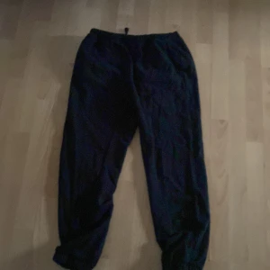 Mjukis byxor  - Ny skick 