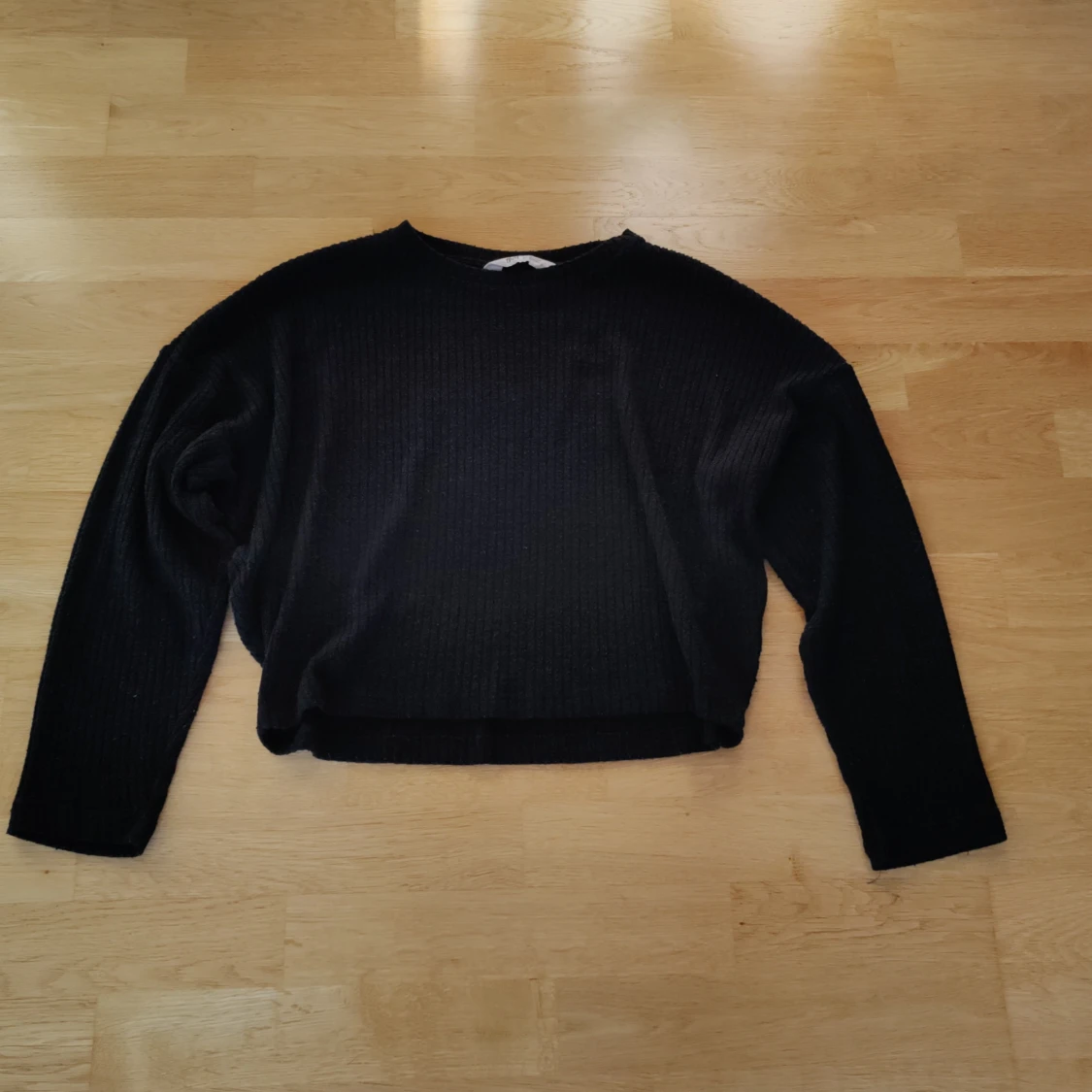 Svart långärmad tröja