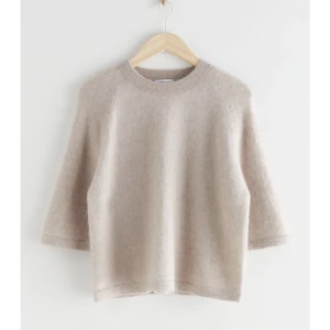 Other stories tröja  - Säljer min stickade tröja som inte längre kommer till användning