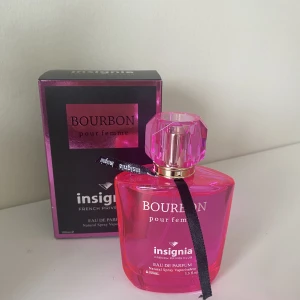 Oanvänd parfym - Oanvänd parfym. Säljer då jag han andra favoriter. 100 ml