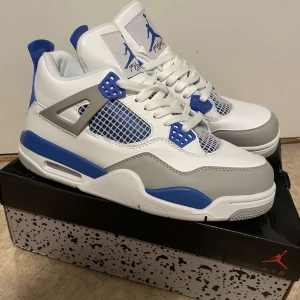 Jordan 4  - Oanvända 