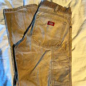 Dickies jeans storlek 32/30 (M)