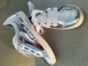 Helt nya Call it Spring Silver sneakers 41  - Helt nya Call it Spring Silver sneakers 41 