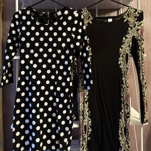 Klänningar  - Båda för 179kr