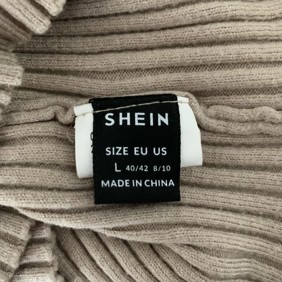 Tröja med hög hals - 91