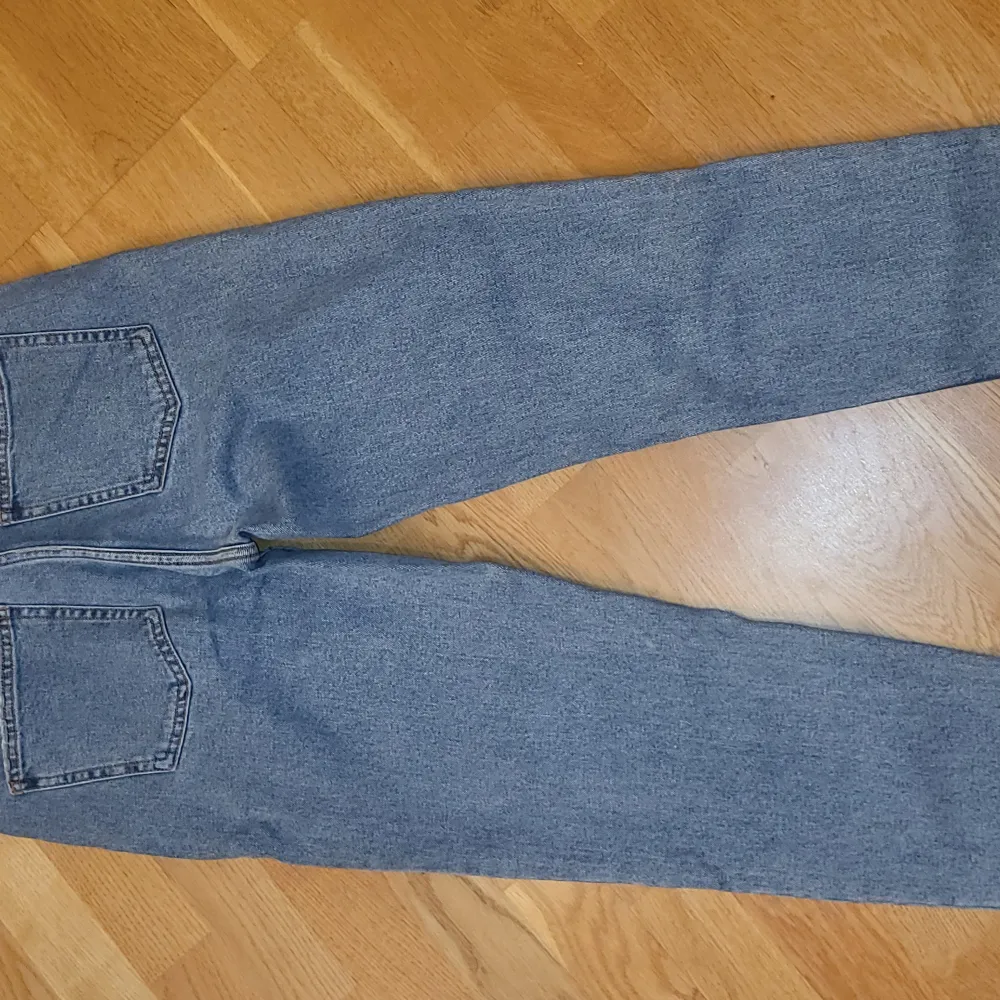 Only jeans, skinny/straght leg. Aldrig använda. Storlek 29w 32l. Jeans & Byxor.