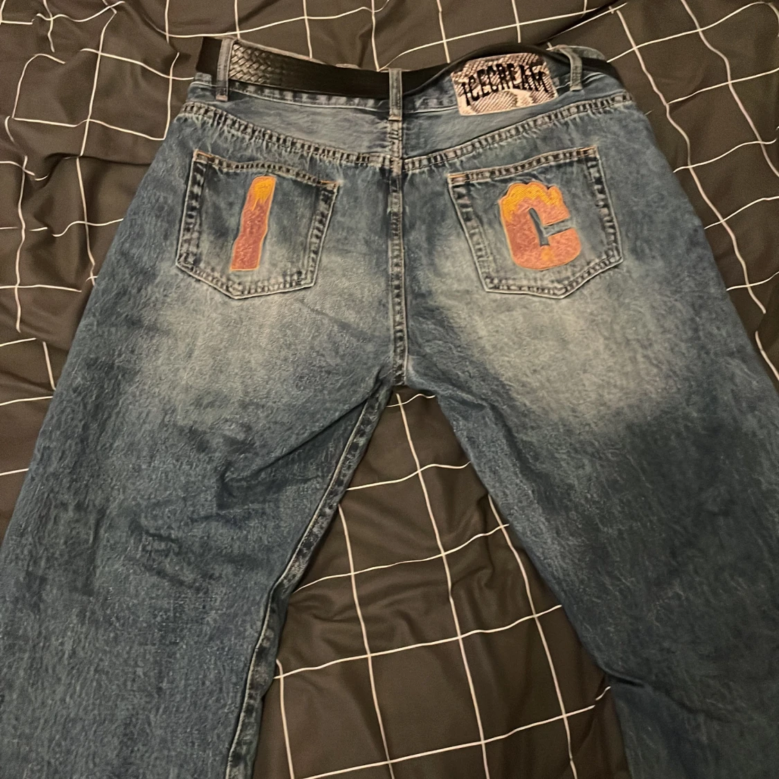 Running dog Ice cream jeans, stora och fräscha  - 90