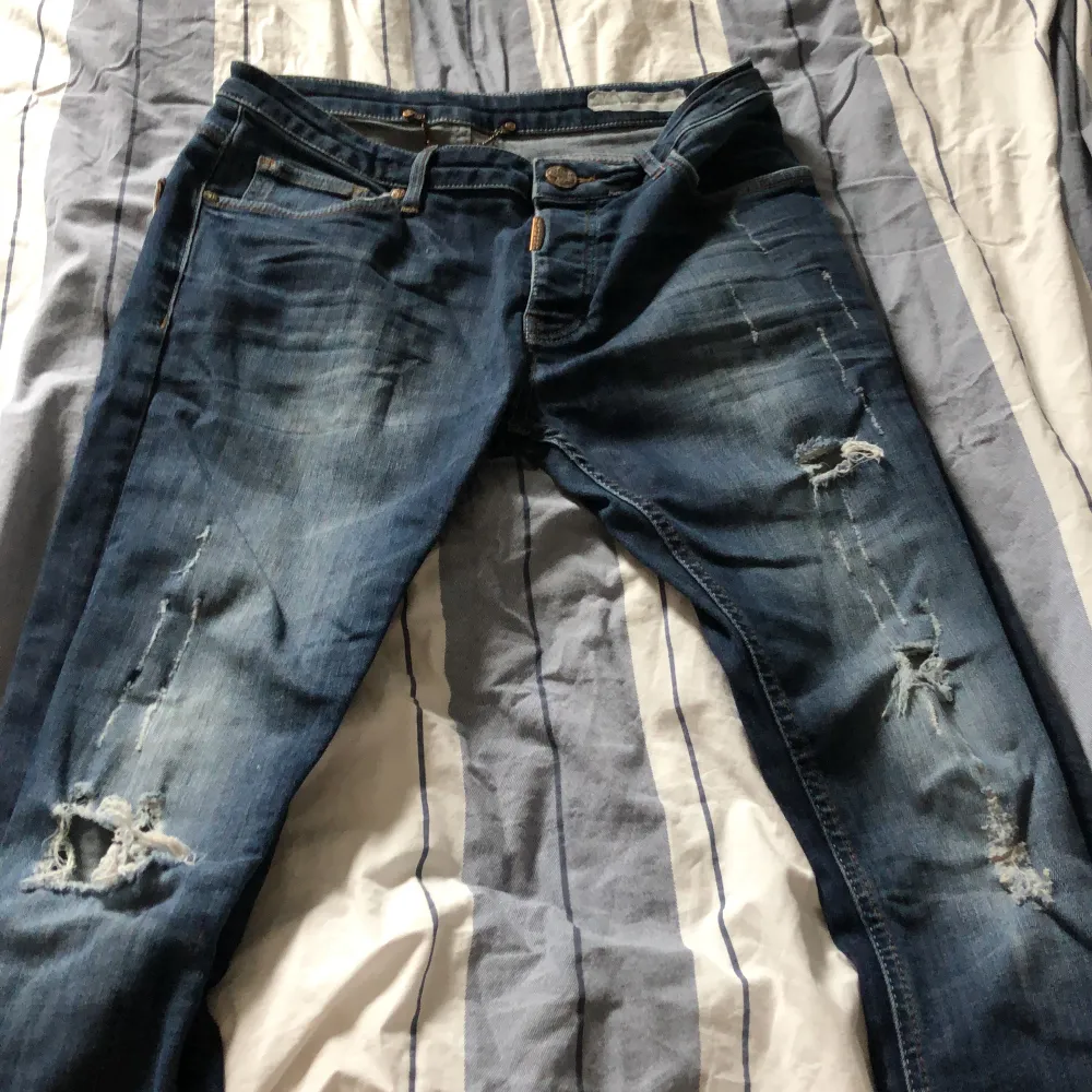 Jeans från Adrian hammond. Storlek 31/32. Jeans & Byxor.