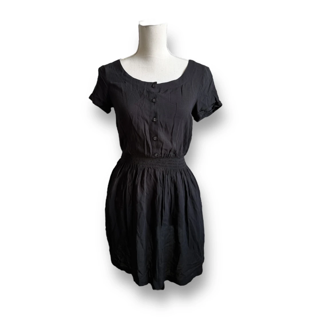 Svart sommarklänning