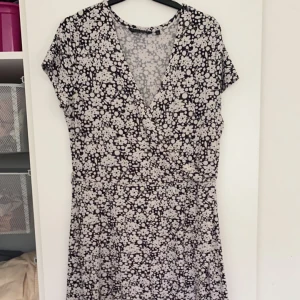 Klänning  - Storlek L, bra skick 