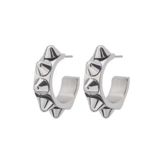 Edblad örhängen  - Säljer mina populära örhängen med nitar ifrån edblad! Säljer då jag har två par, så dessa är i princip oanvända