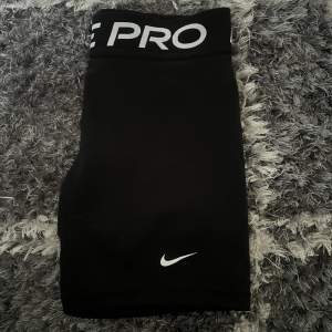 Svarta Nike Pro shorts!🥰