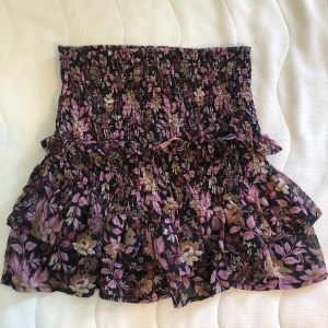 Kjol - Jättesnygg kjol från neo noir❤️