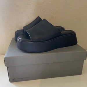 Vagabond sandaler - Säljer mina fina sandaler från Vagabond! Köpta i våras och endast använda en gång! Nypris 999kr🤍 skriv om ni har frågor🥰