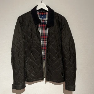 Gant jacka  - Storlek S, fint skick, knappt använd