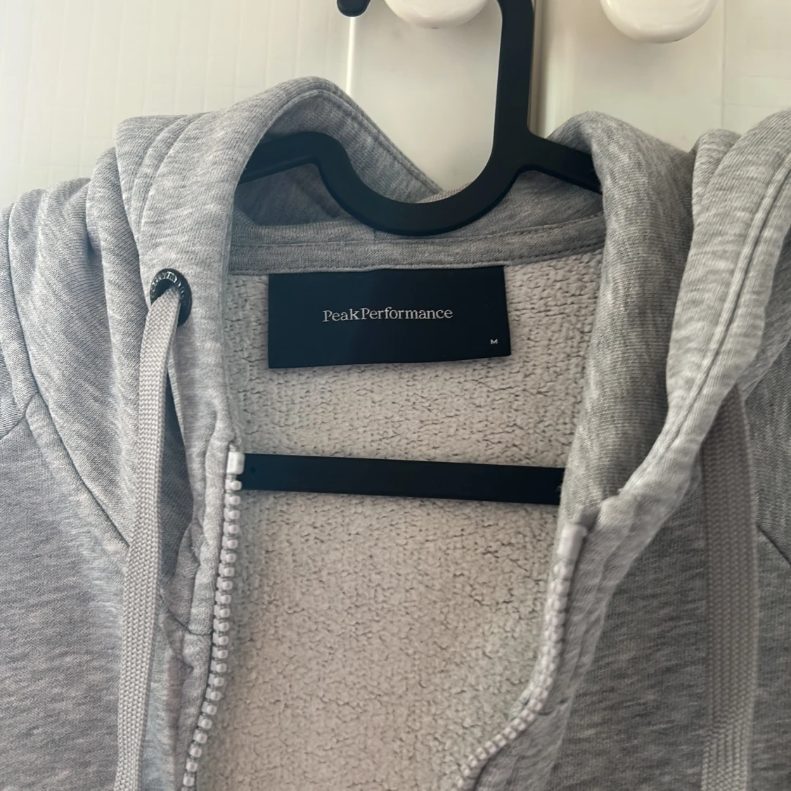 Peak performance hoodie - 90