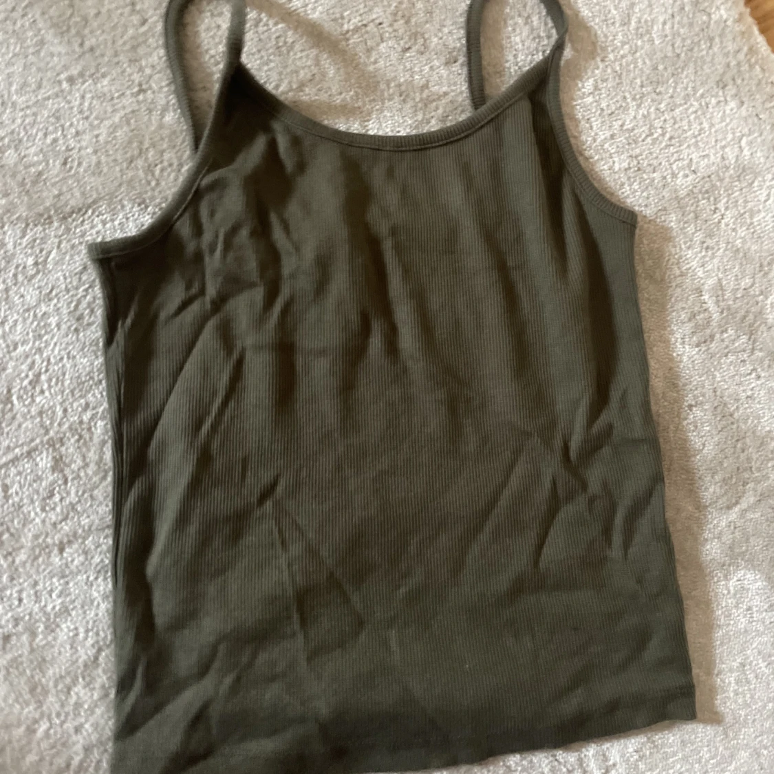 Topp olivgrön