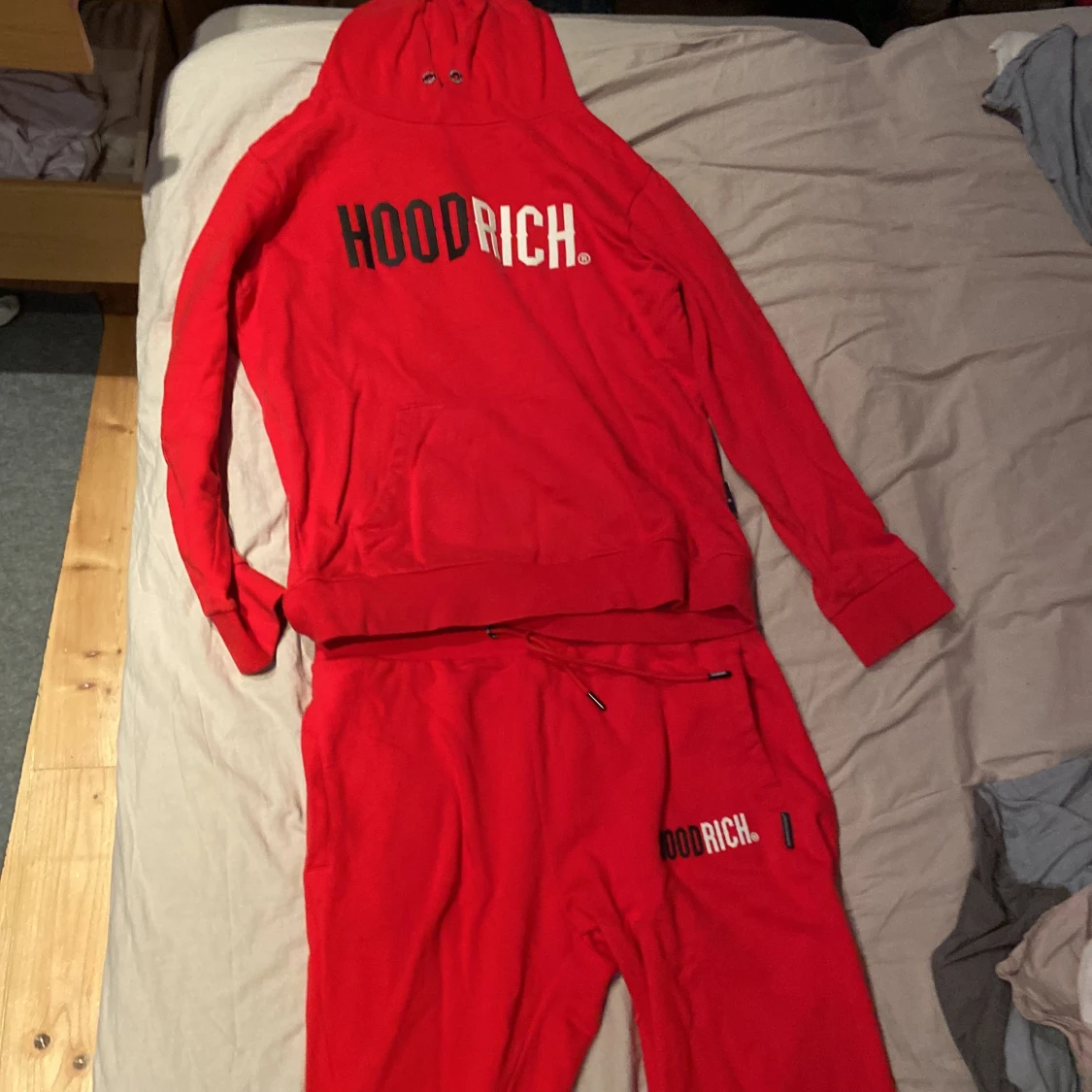 Hoodrich röd 