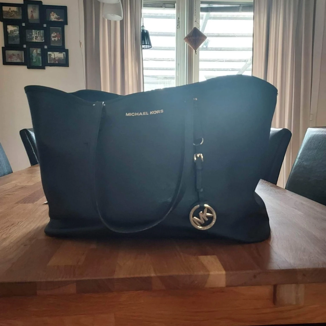 Michael kors väska  - 90