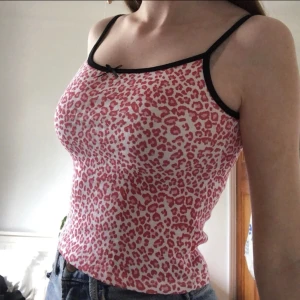 topp - lånad bild, skriv för egna bilder💗 passar en S också