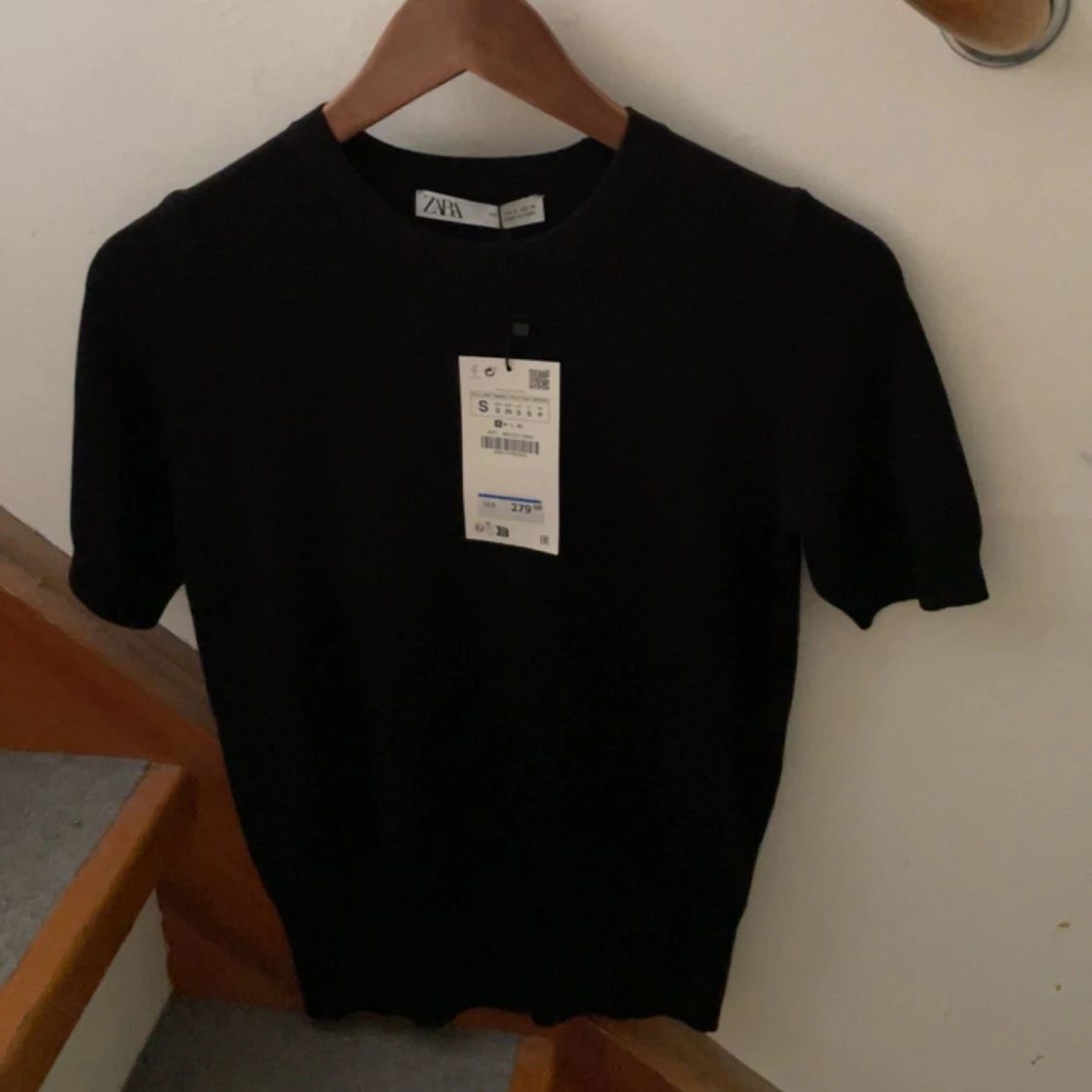 Zara svart baströja  - 90