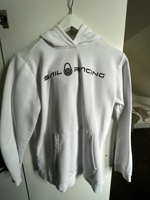 Sail Racing Hoodie - vit - Fin Sail Racing Hoodie, Nyskick