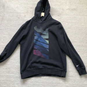 Nike vintage hoodie  - Vintage Nike hoodie, helt okej skick.