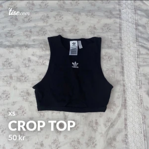 croptop - ny adidas 