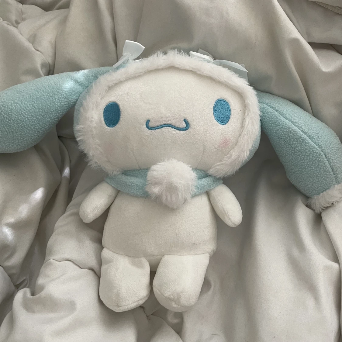 Cinnamon roll plush