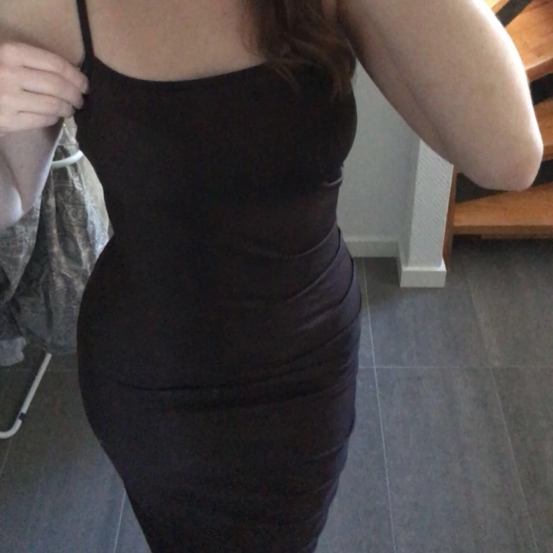 Tight klänning med slits - 90