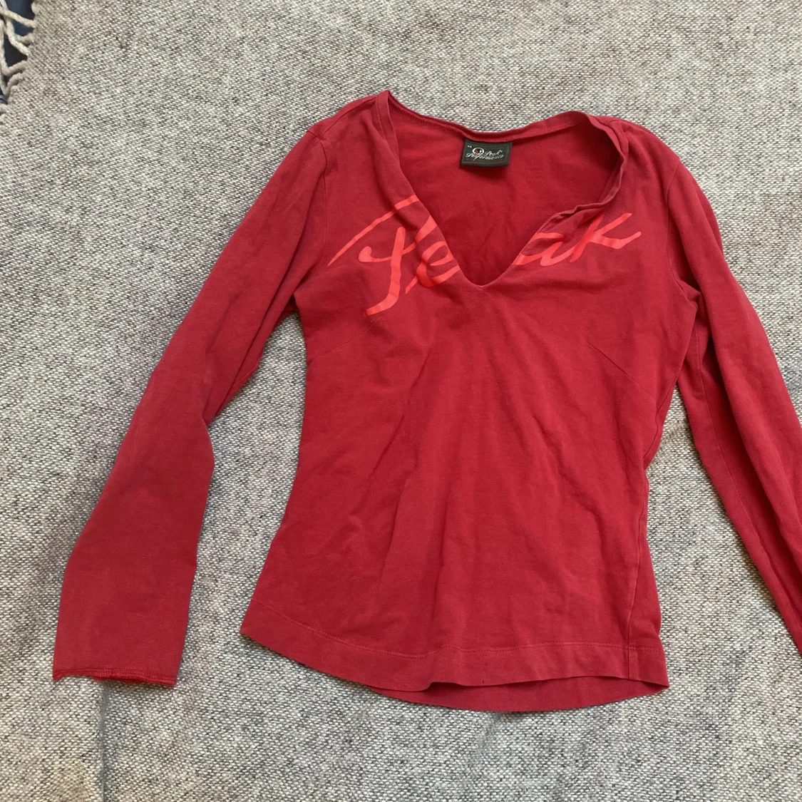 Röd långärmad tröja  - 90