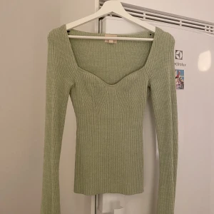 Topp grön - Så fin topp från h&m i ljusgrönt