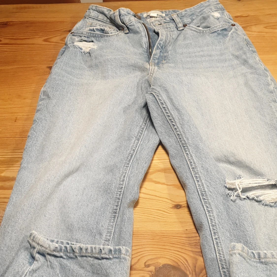 Ljusblåa jeans