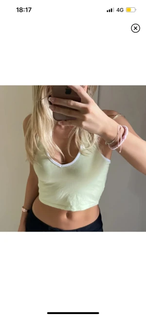 Brandy halterneck topp - Söt topp från brandy! Använt men ändå fint skick, jättelite nopprig men det syns knappt💗