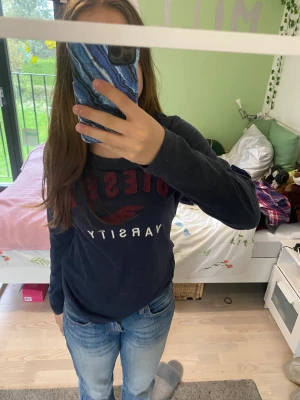 Långärmad tröja - En långärmad tröja från Diesel i storlek S. Den är i superbra skick och säljs då den inte används ❤️