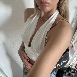 vit topp - perfekta vita festtoppen från zara🌸 helt oanvänd 