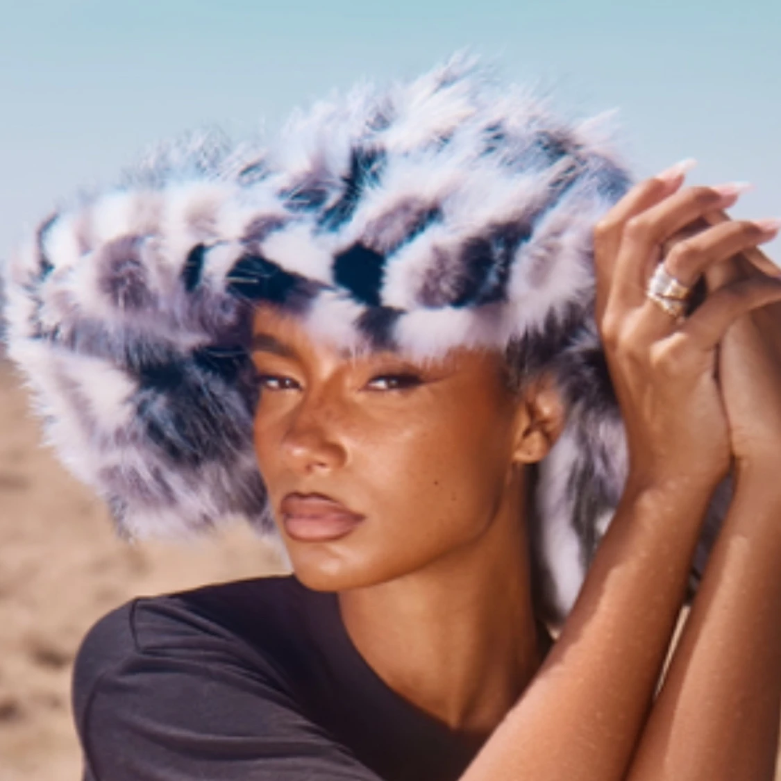 Monochrome Zebra Faux Fur Oversized Hat- prettylittlething - 91