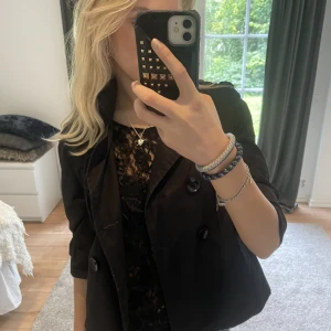 Trekvartsärmad kort kappa - Jättebra skick!❤️‍🔥