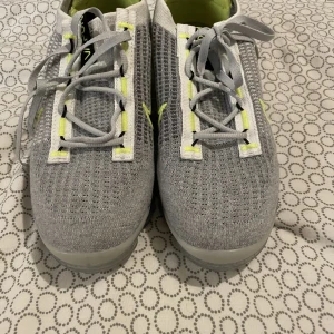 Nike vapormaxs strl 41 - Mina helt ny vapormax aldrig använda ny pris ca 2000