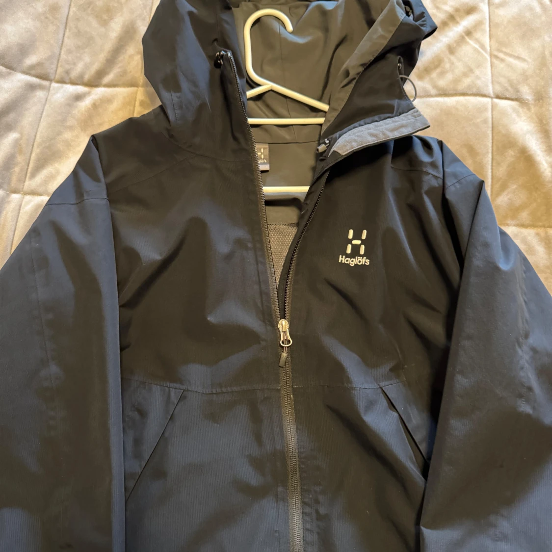 Svart vindjacka från Haglöfs - 1