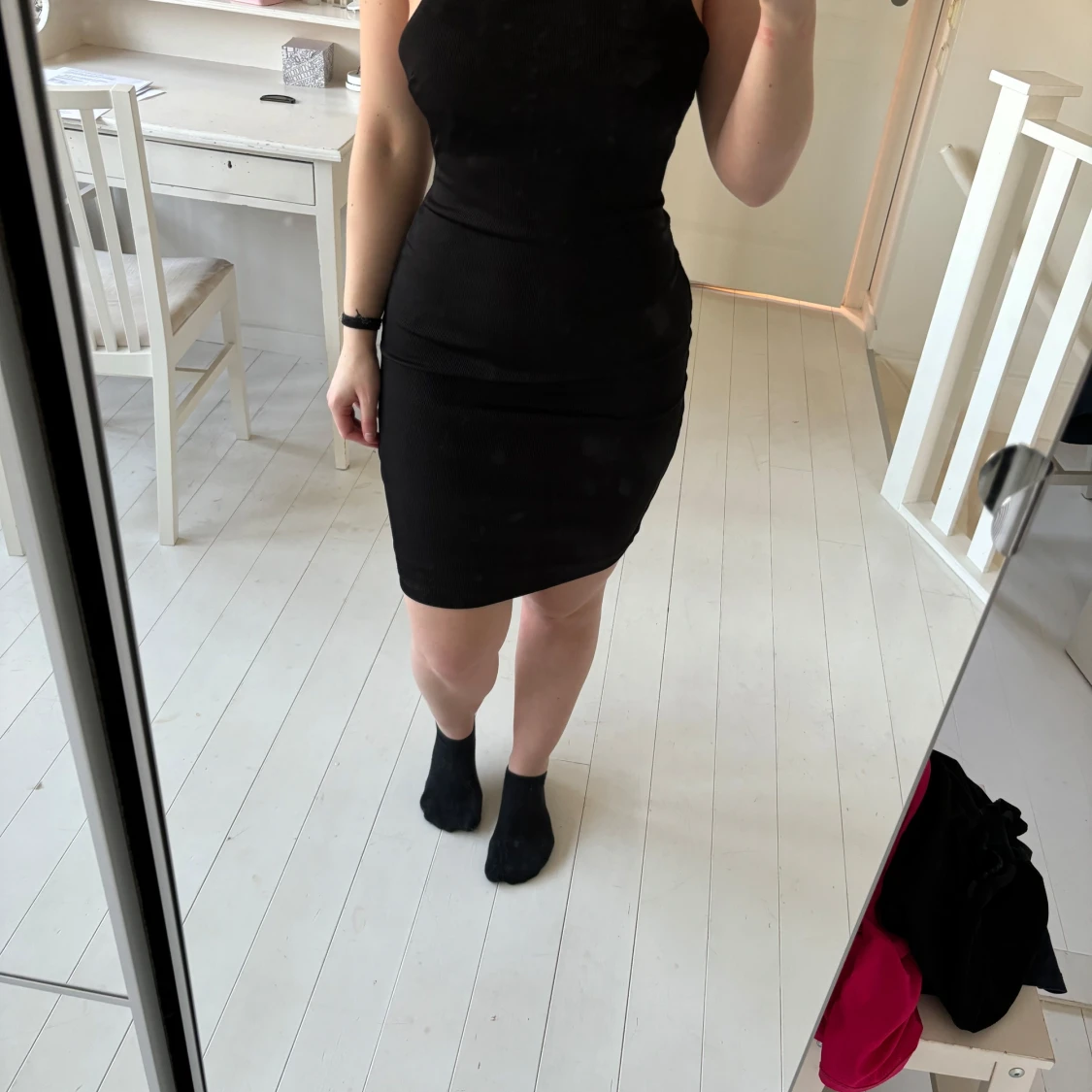 Svart tight klänning